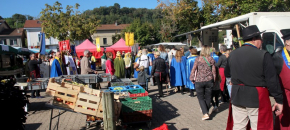 La confrrie de l'Echalas Dauphinois a anim la commune